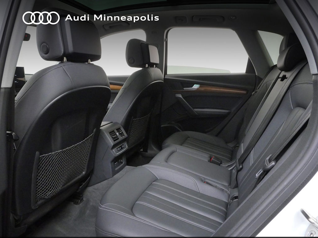 Thumbnail: 2023 Audi Q5 - 9
