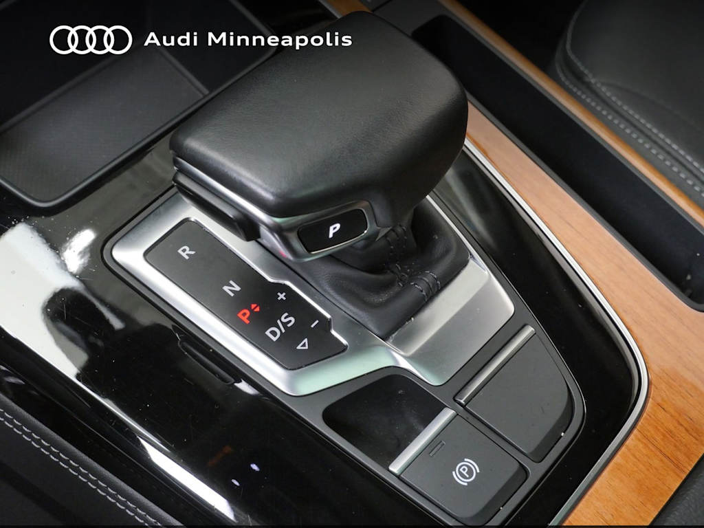 Thumbnail: 2023 Audi Q5 - 11