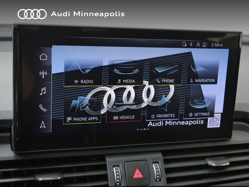 Thumbnail: 2023 Audi Q5 - 10