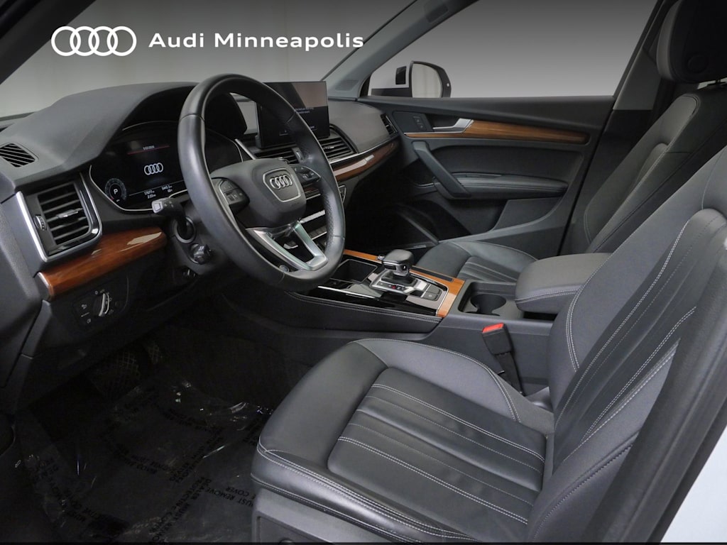 Thumbnail: 2023 Audi Q5 - 8