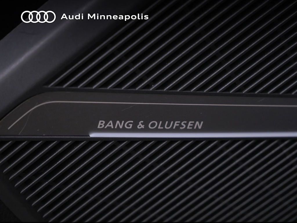 Thumbnail: 2023 Audi Q5 - 6