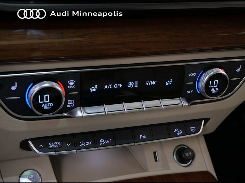 Thumbnail: 2023 Audi Q5 - 25
