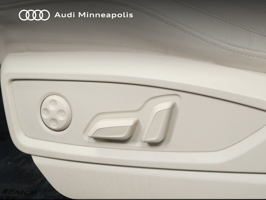 Thumbnail: 2023 Audi Q5 - 15
