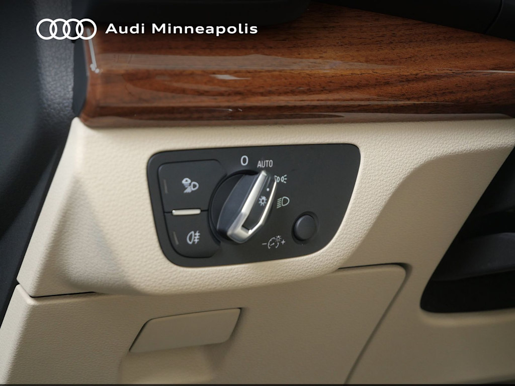 Thumbnail: 2023 Audi Q5 - 17