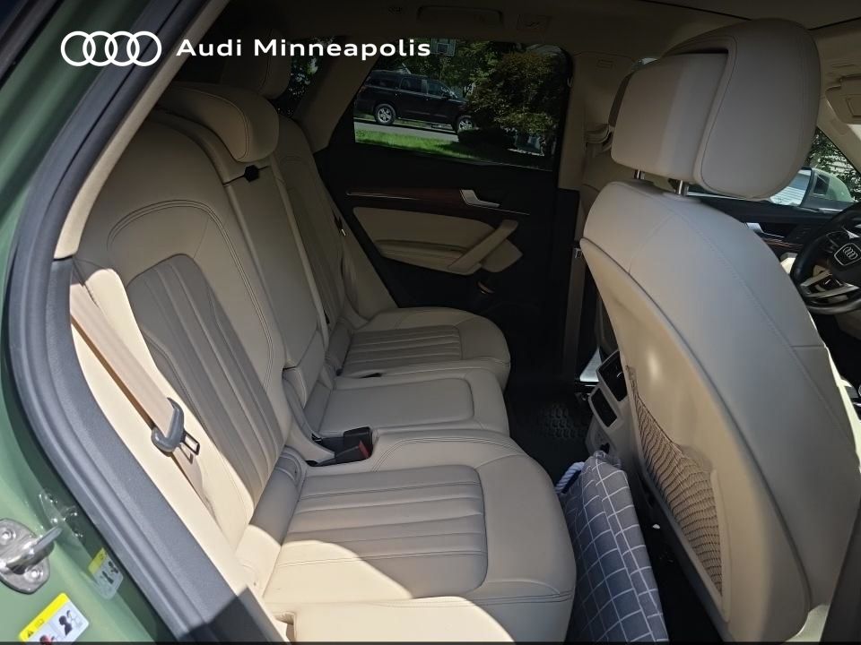 Thumbnail: 2023 Audi Q5 - 9
