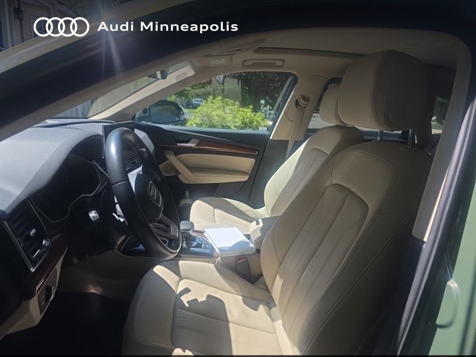 Thumbnail: 2023 Audi Q5 - 7