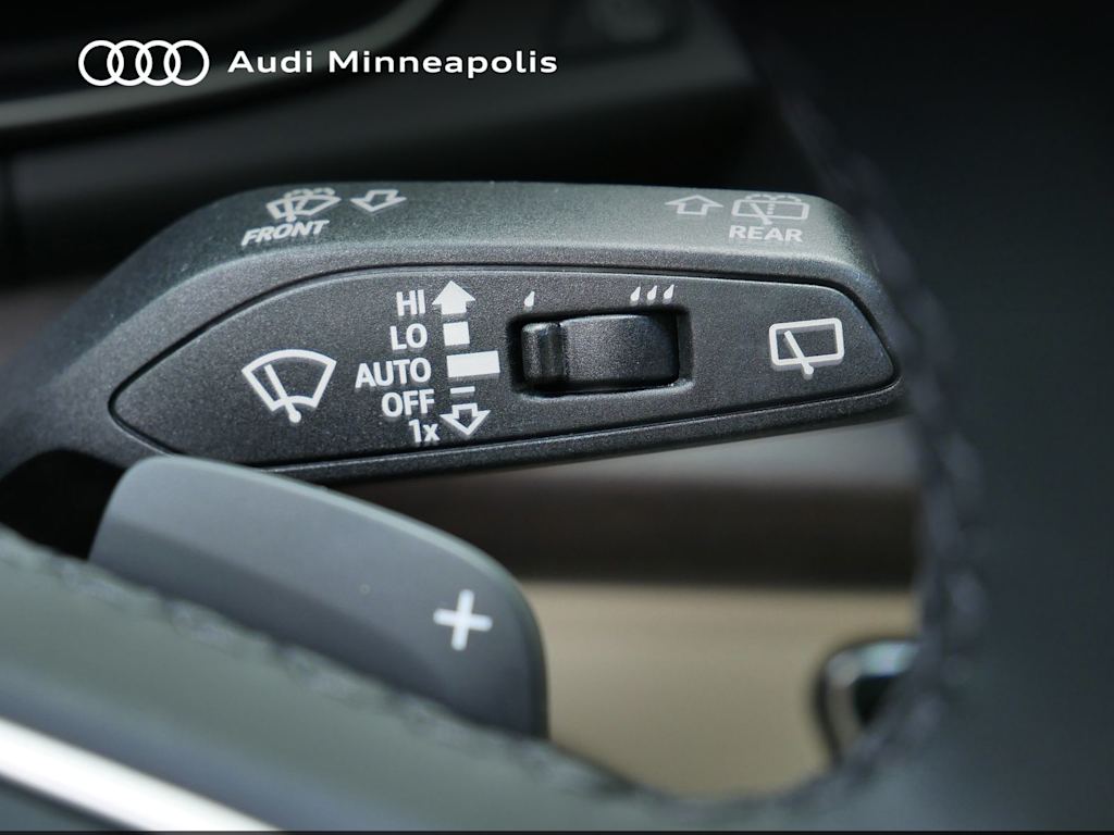 Thumbnail: 2025 Audi Q5 - 24