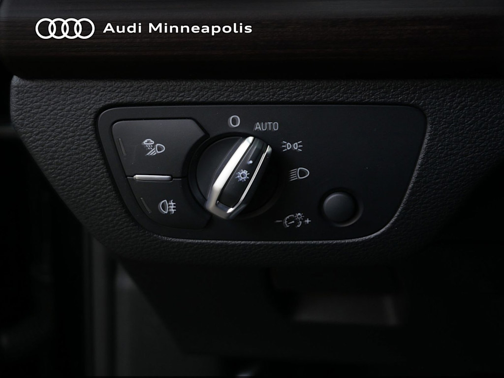 Thumbnail: 2023 Audi Q5 - 19