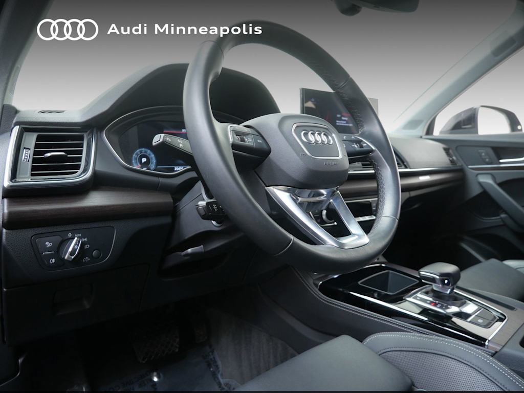 Thumbnail: 2023 Audi Q5 - 2