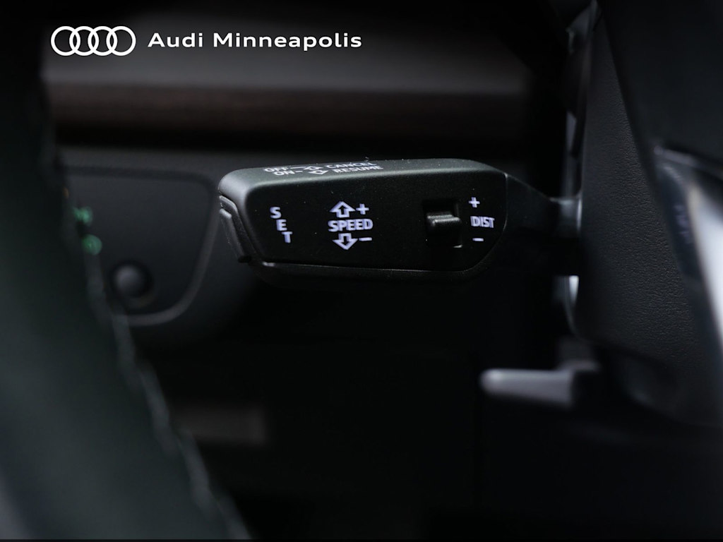 Thumbnail: 2023 Audi Q5 - 22