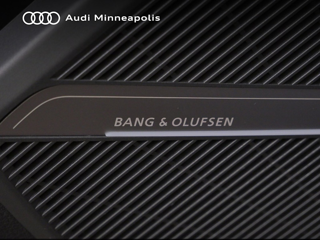Thumbnail: 2023 Audi Q5 - 7