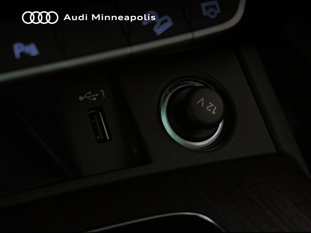 Thumbnail: 2023 Audi Q5 - 26