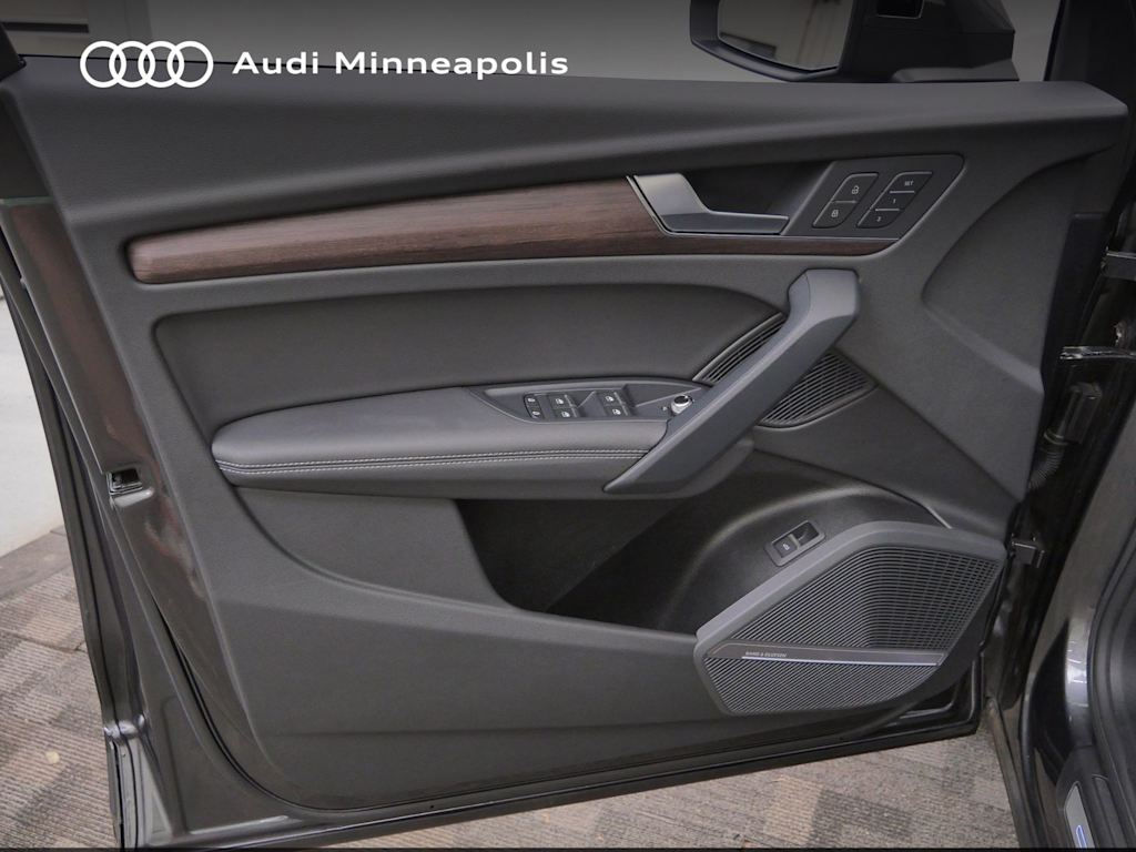 Thumbnail: 2023 Audi Q5 - 15