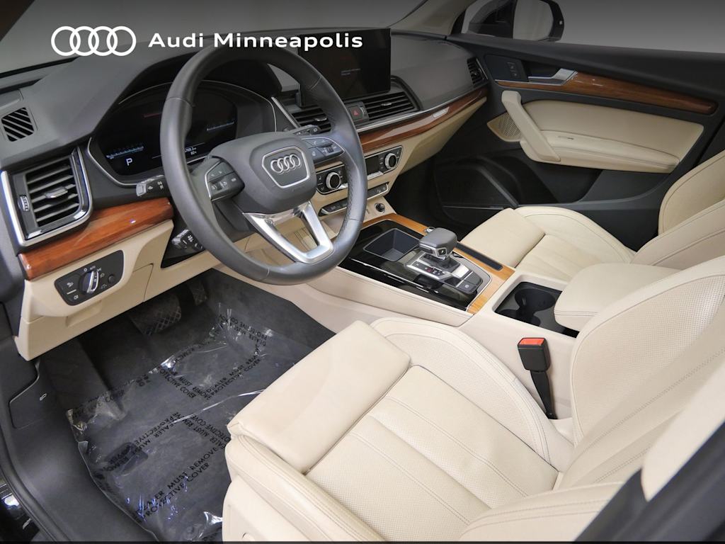 Thumbnail: 2023 Audi Q5 - 8