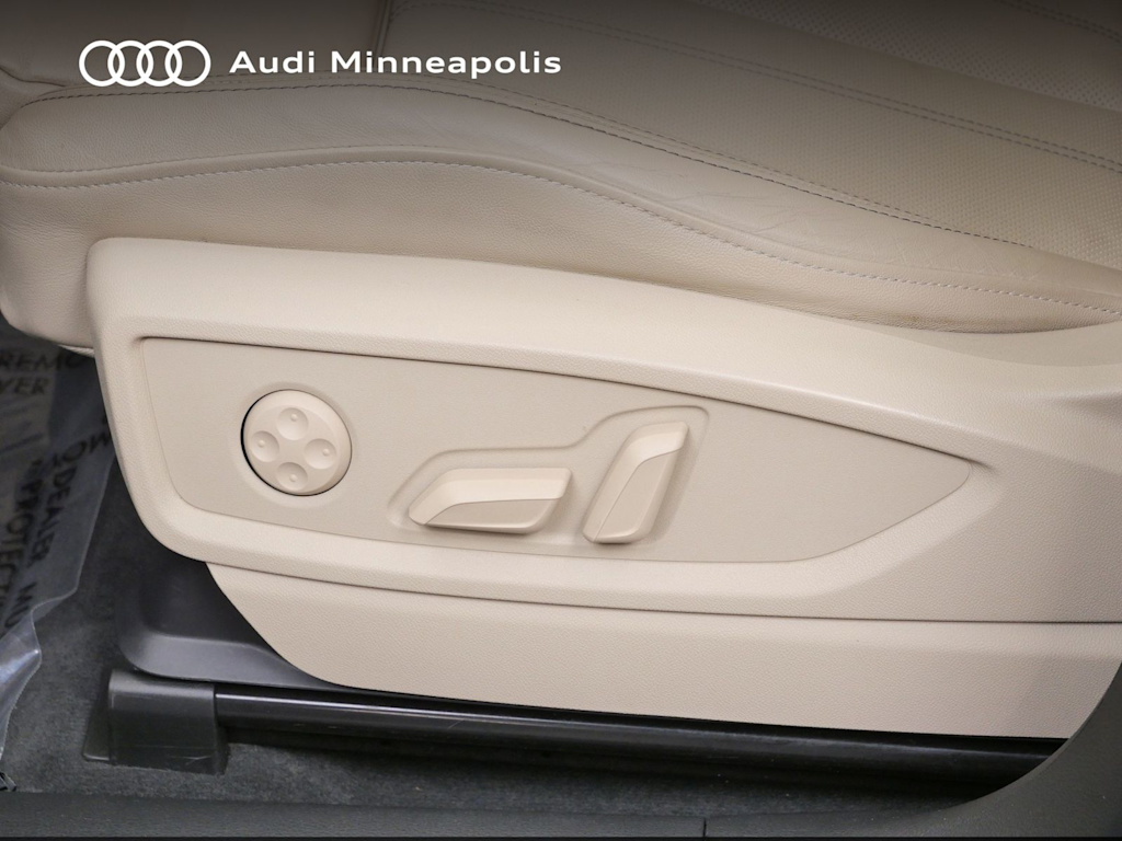 Thumbnail: 2023 Audi Q5 - 16