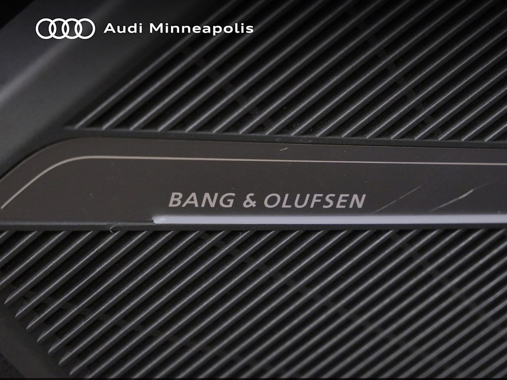 Thumbnail: 2023 Audi Q5 - 7