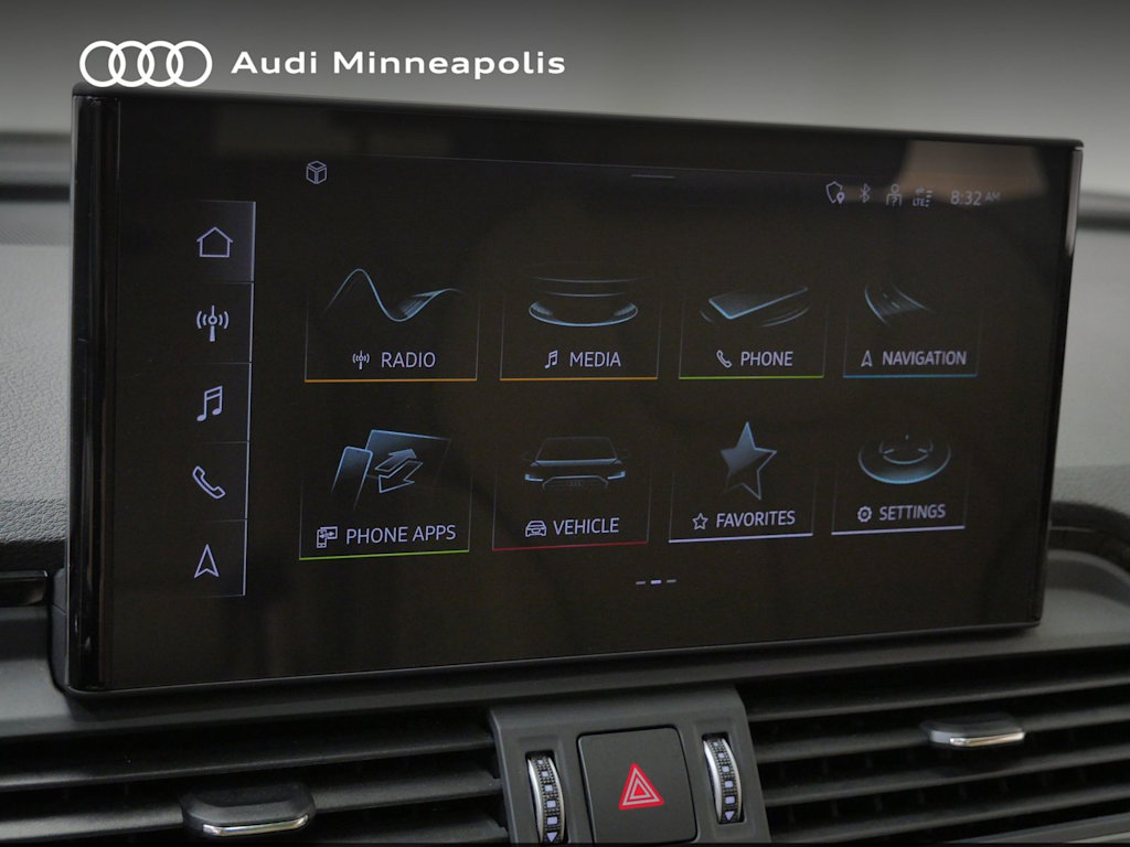 Thumbnail: 2023 Audi Q5 - 10