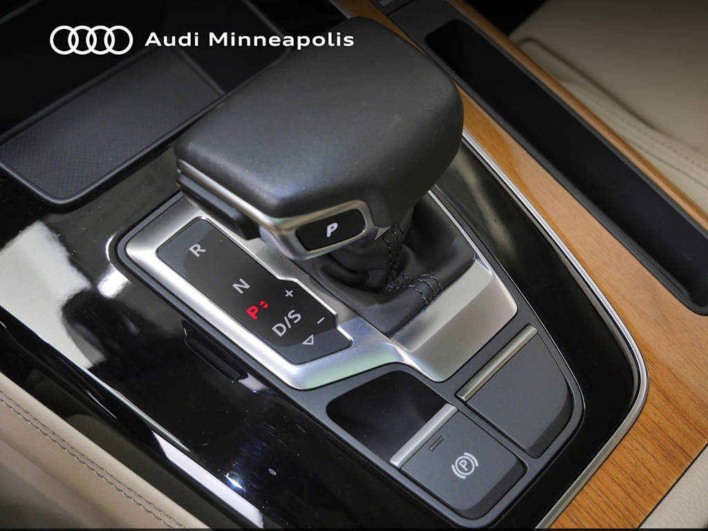 Thumbnail: 2023 Audi Q5 - 11