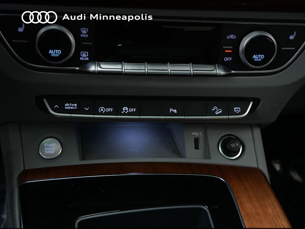 Thumbnail: 2022 Audi Q5 - 26