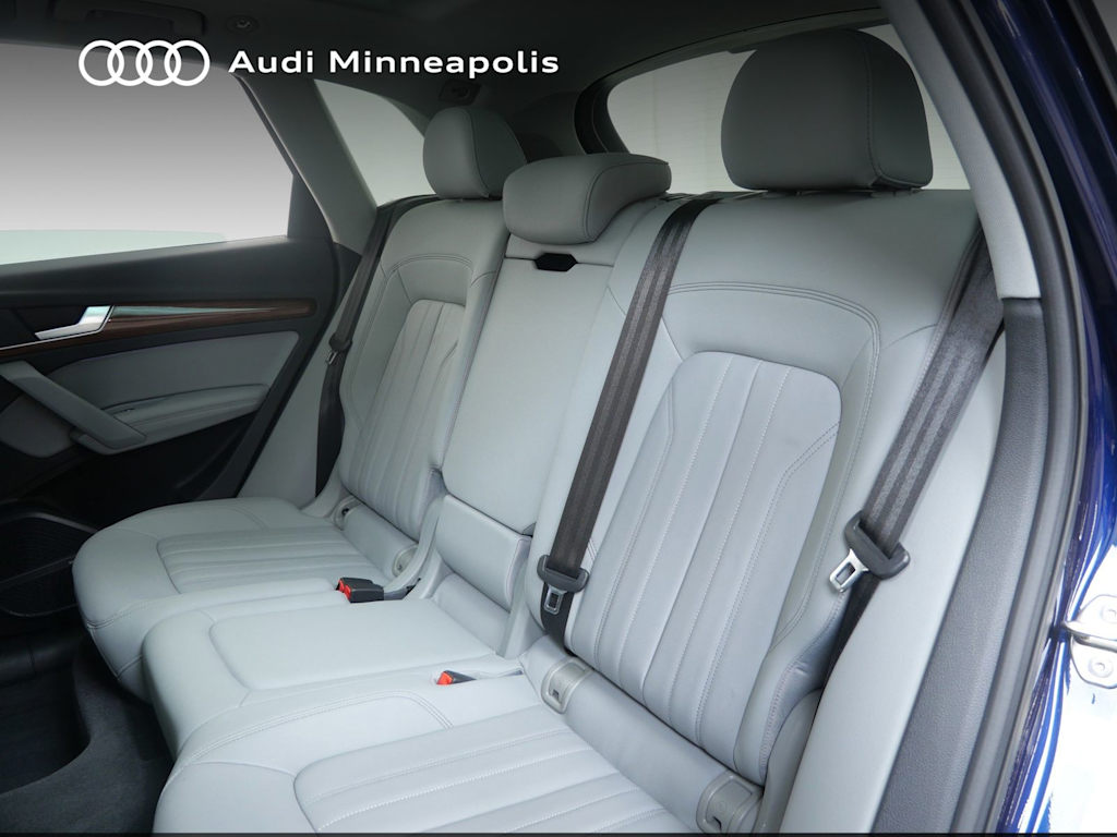 Thumbnail: 2022 Audi Q5 - 7