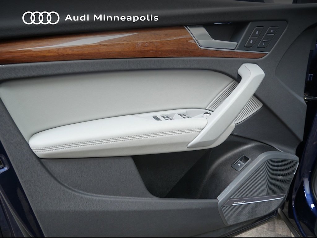 Thumbnail: 2022 Audi Q5 - 16