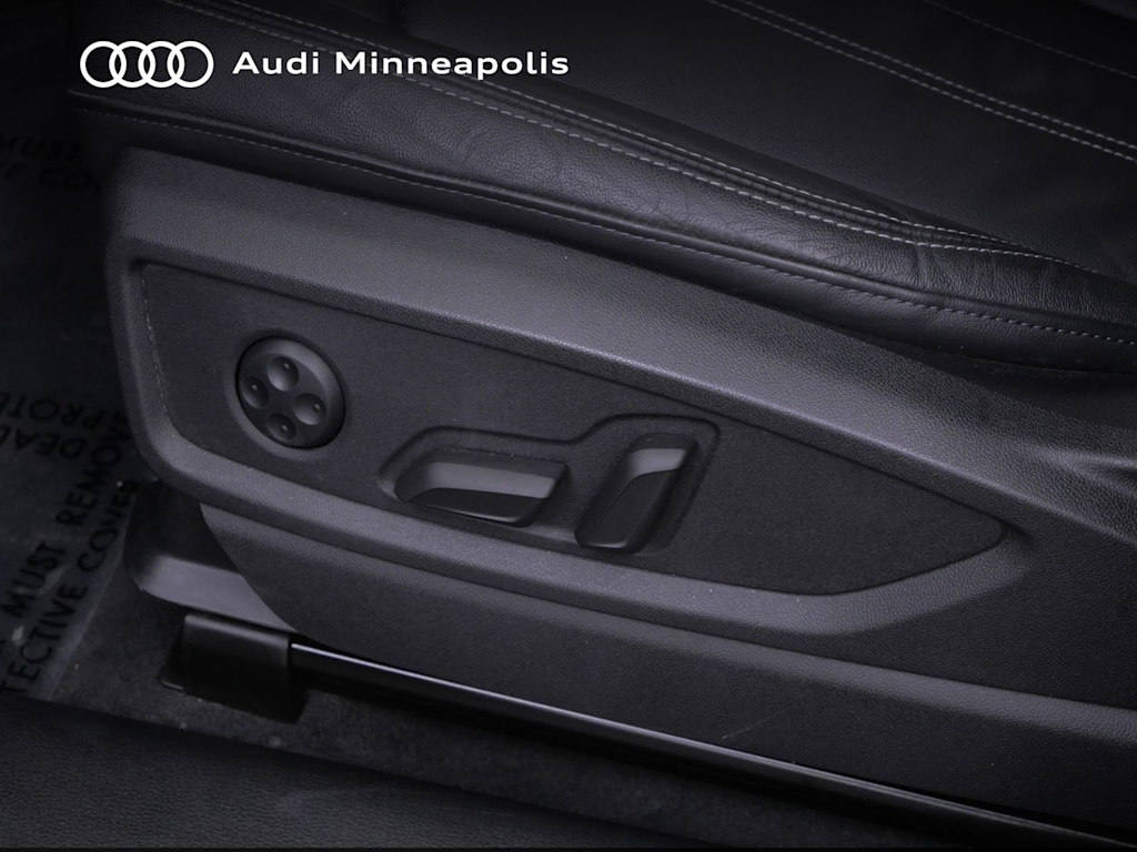 Thumbnail: 2022 Audi Q5 - 17
