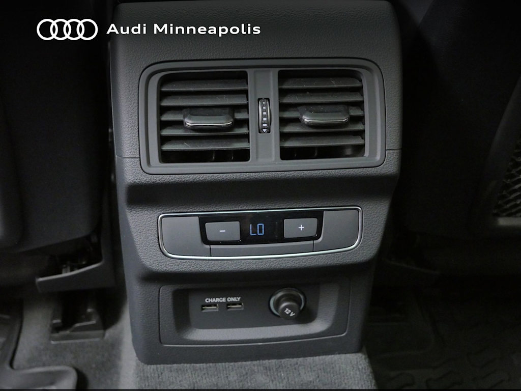 Thumbnail: 2023 Audi Q5 - 19