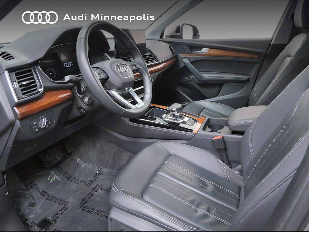 Thumbnail: 2023 Audi Q5 - 8