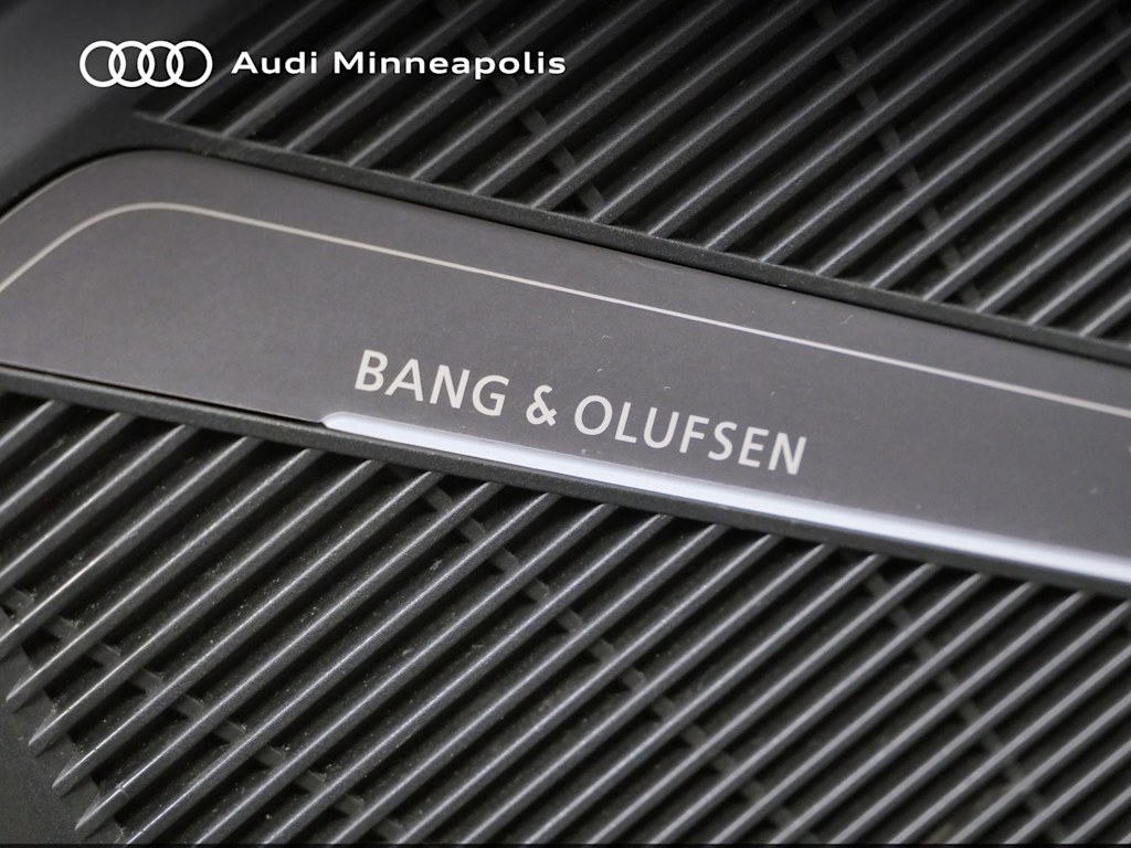 Thumbnail: 2023 Audi Q5 - 20