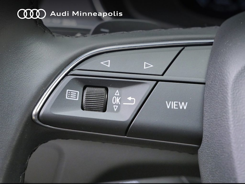 Thumbnail: 2023 Audi Q5 - 22