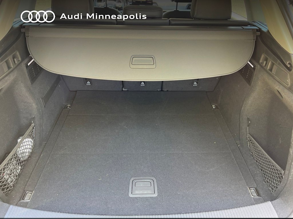 Thumbnail: 2023 Audi Q5 - 10