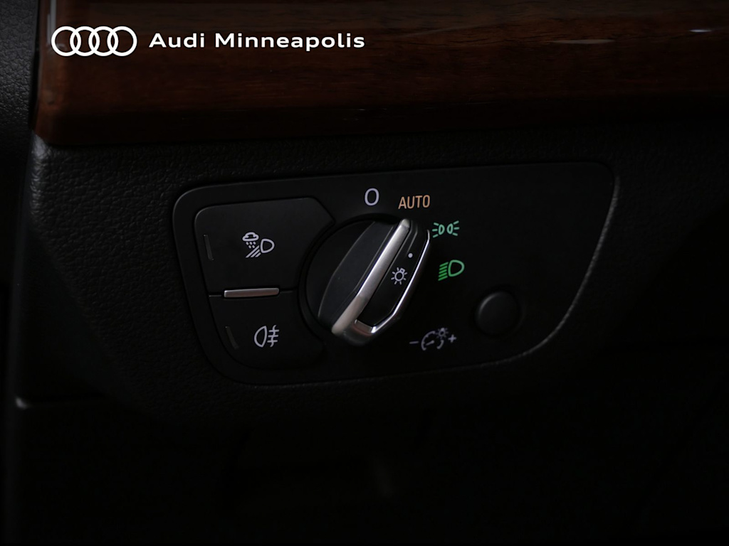 Thumbnail: 2023 Audi Q5 - 11
