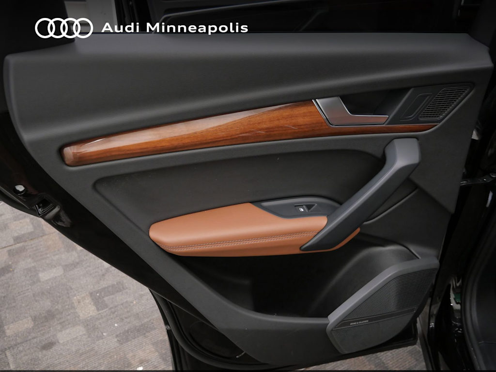 Thumbnail: 2023 Audi Q5 - 18