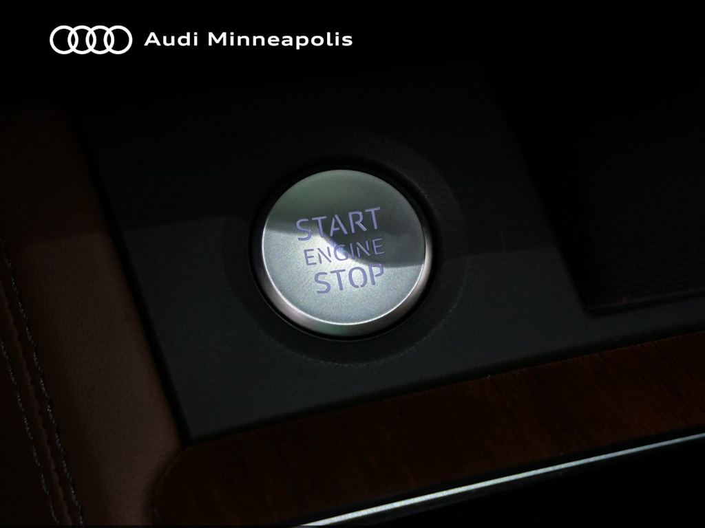 Thumbnail: 2023 Audi Q5 - 25