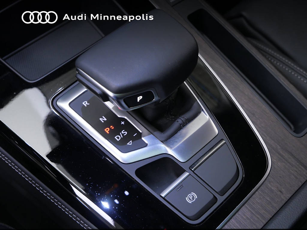 Thumbnail: 2024 Audi Q5 - 11