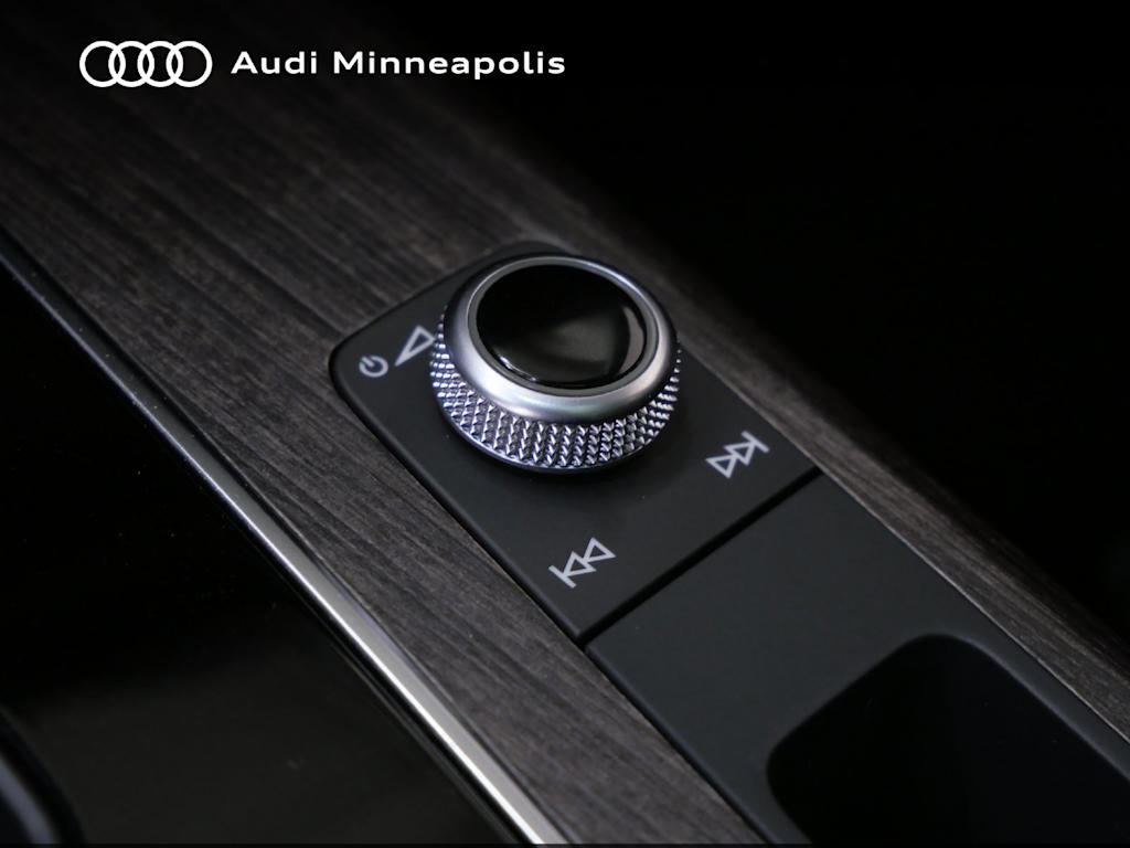 Thumbnail: 2024 Audi Q5 - 27