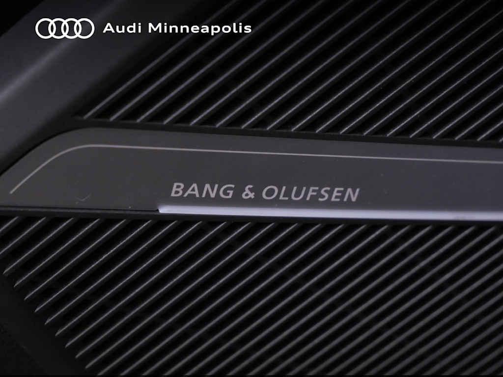 Thumbnail: 2024 Audi Q5 - 7