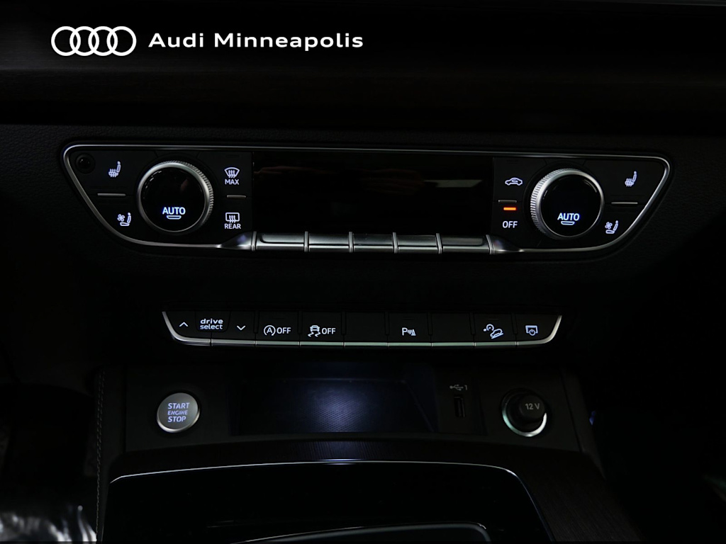 Thumbnail: 2023 Audi Q5 - 21