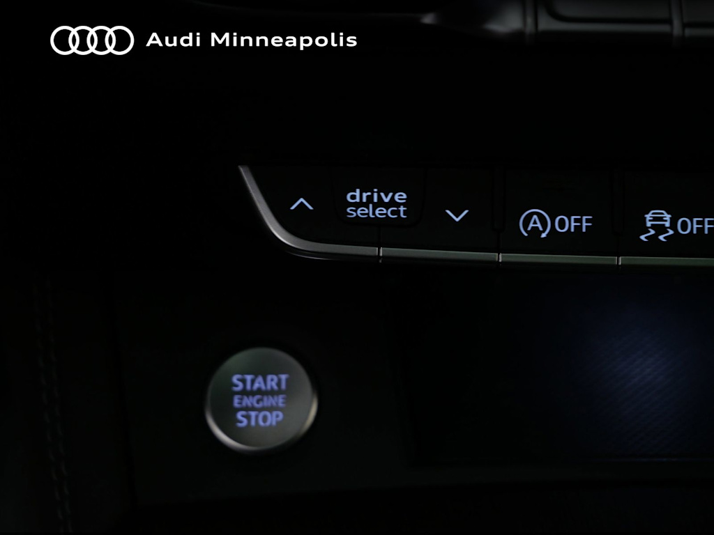 Thumbnail: 2023 Audi Q5 - 11