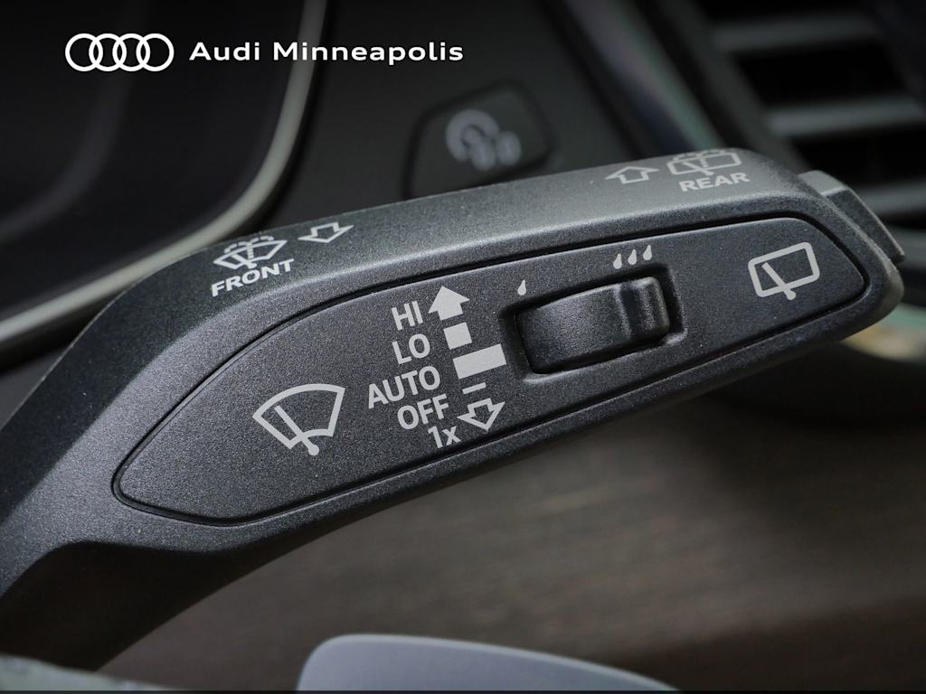 Thumbnail: 2023 Audi Q5 - 12