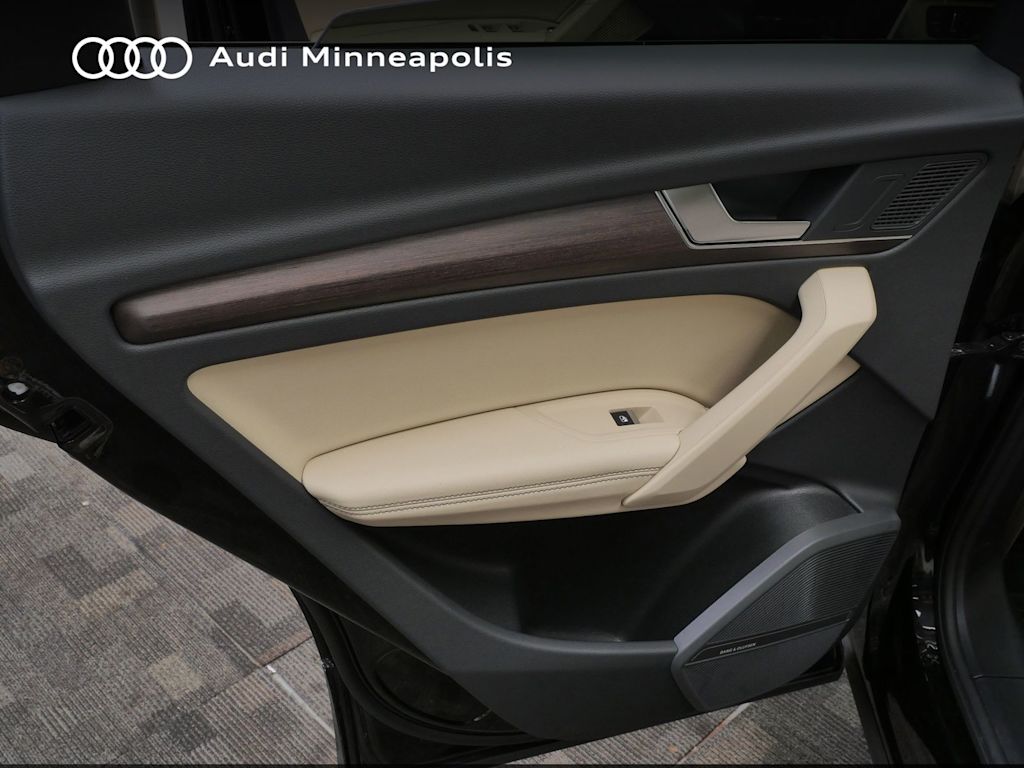 Thumbnail: 2023 Audi Q5 - 19