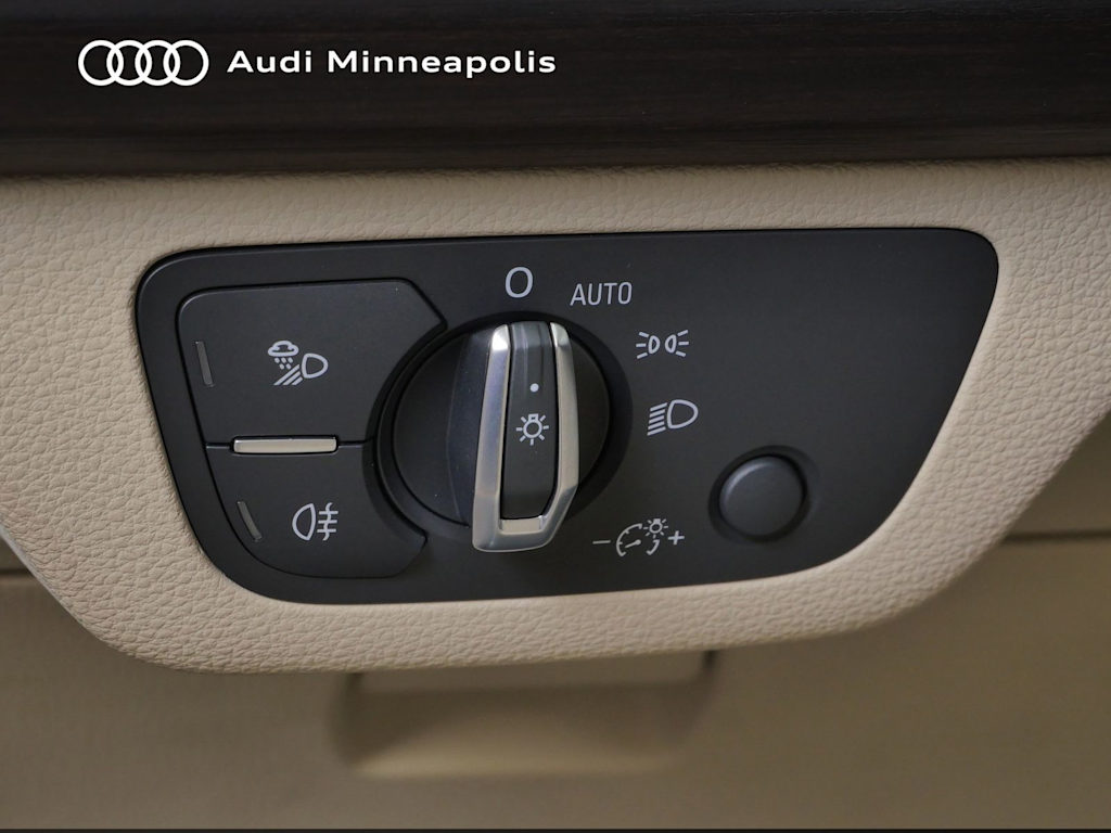 Thumbnail: 2023 Audi Q5 - 21