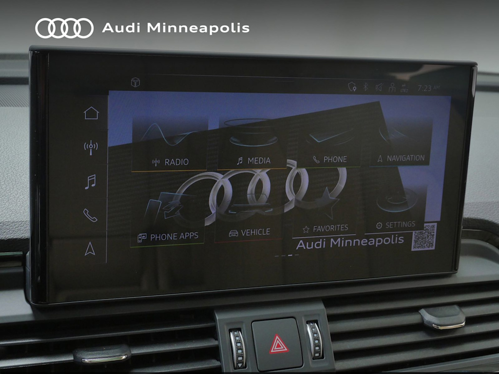 Thumbnail: 2023 Audi Q5 - 10