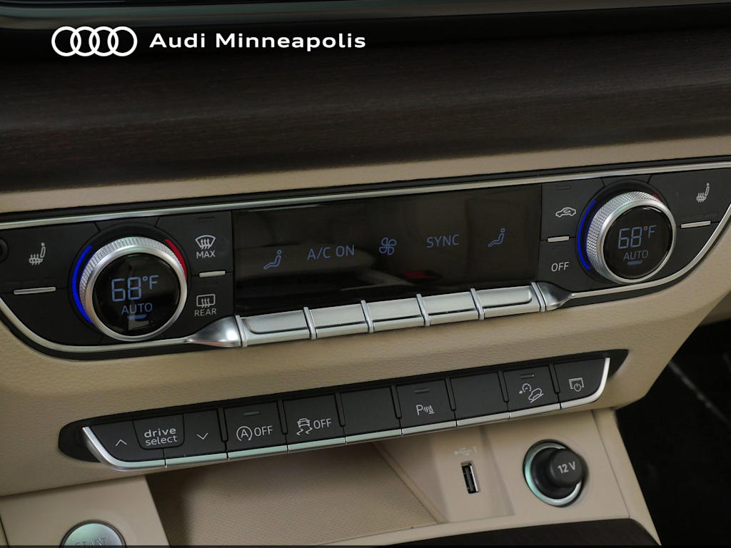 Thumbnail: 2023 Audi Q5 - 25