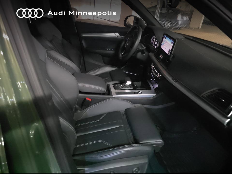 Thumbnail: 2024 Audi Q5 - 6