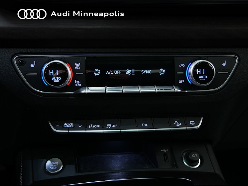 Thumbnail: 2022 Audi Q5 - 23