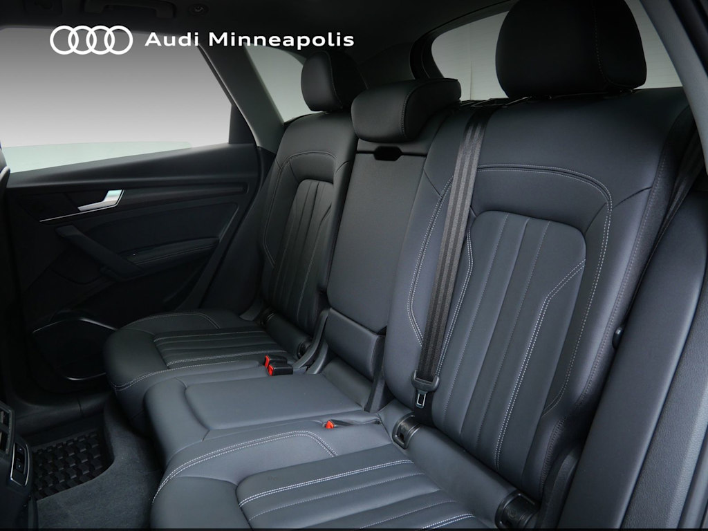 Thumbnail: 2022 Audi Q5 - 7