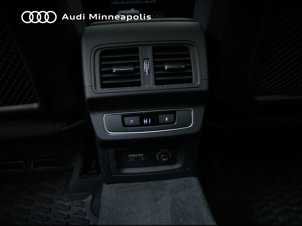 Thumbnail: 2022 Audi Q5 - 19