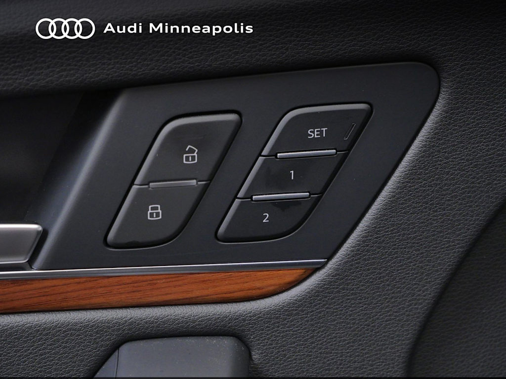 Thumbnail: 2023 Audi Q5 - 20