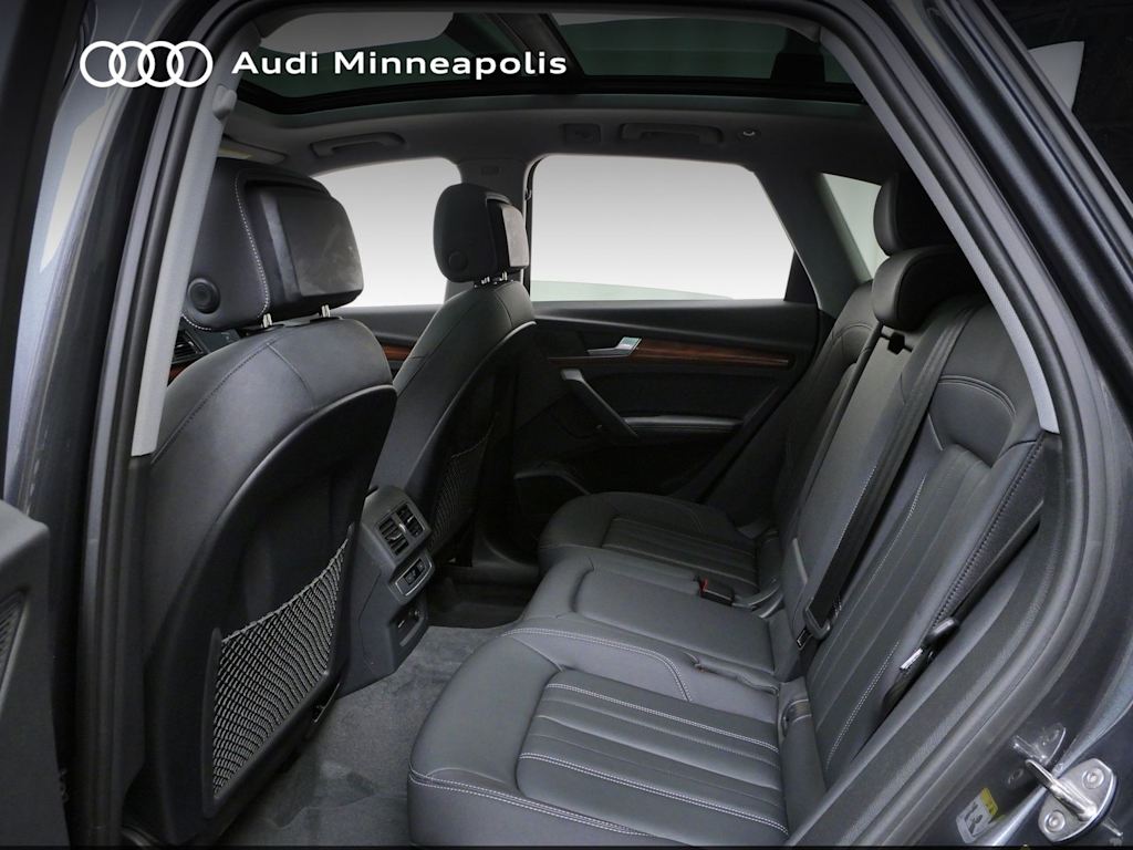 Thumbnail: 2023 Audi Q5 - 9